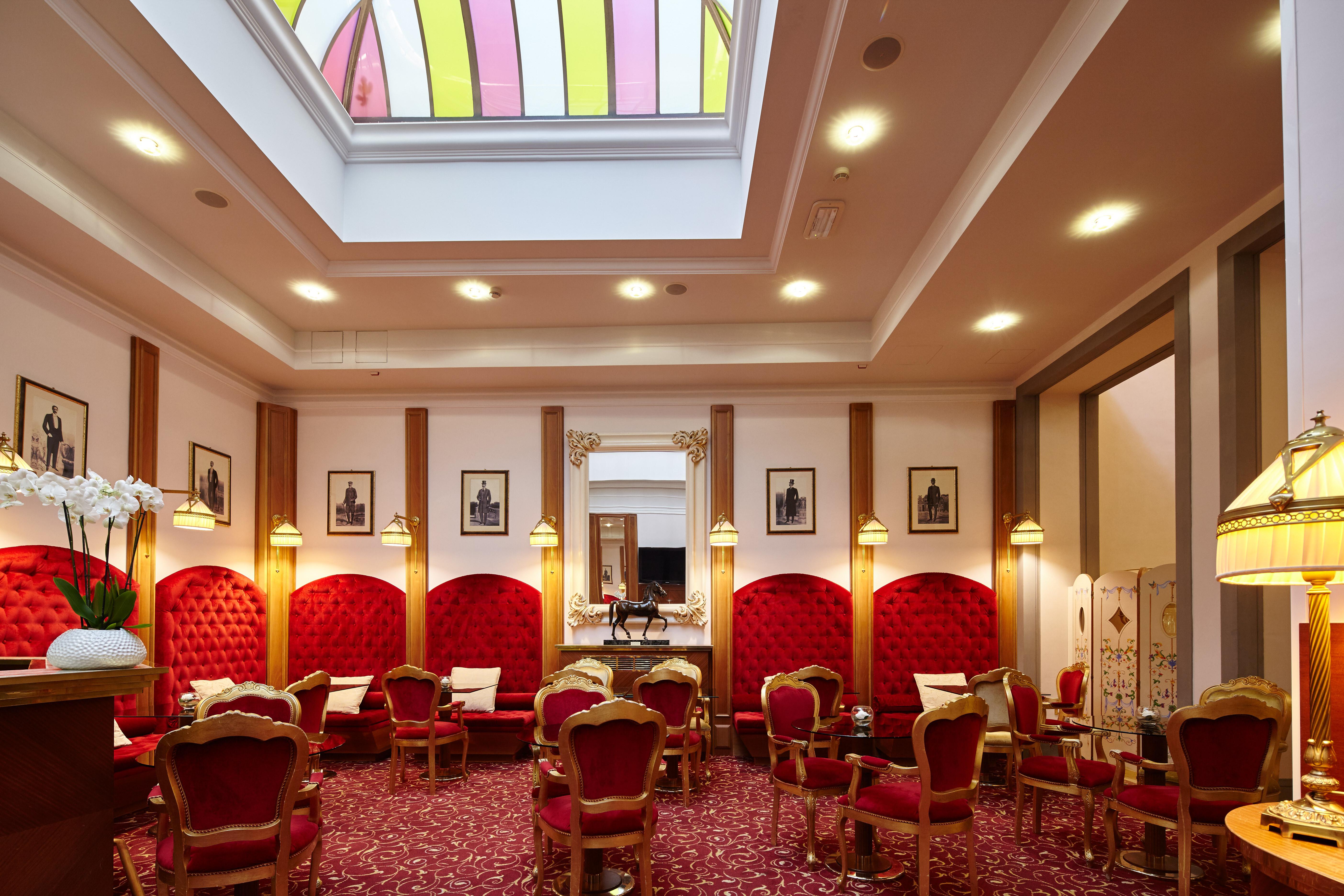 פירנצה Golden Tower Hotel & Spa מראה חיצוני תמונה The interior of the hotel