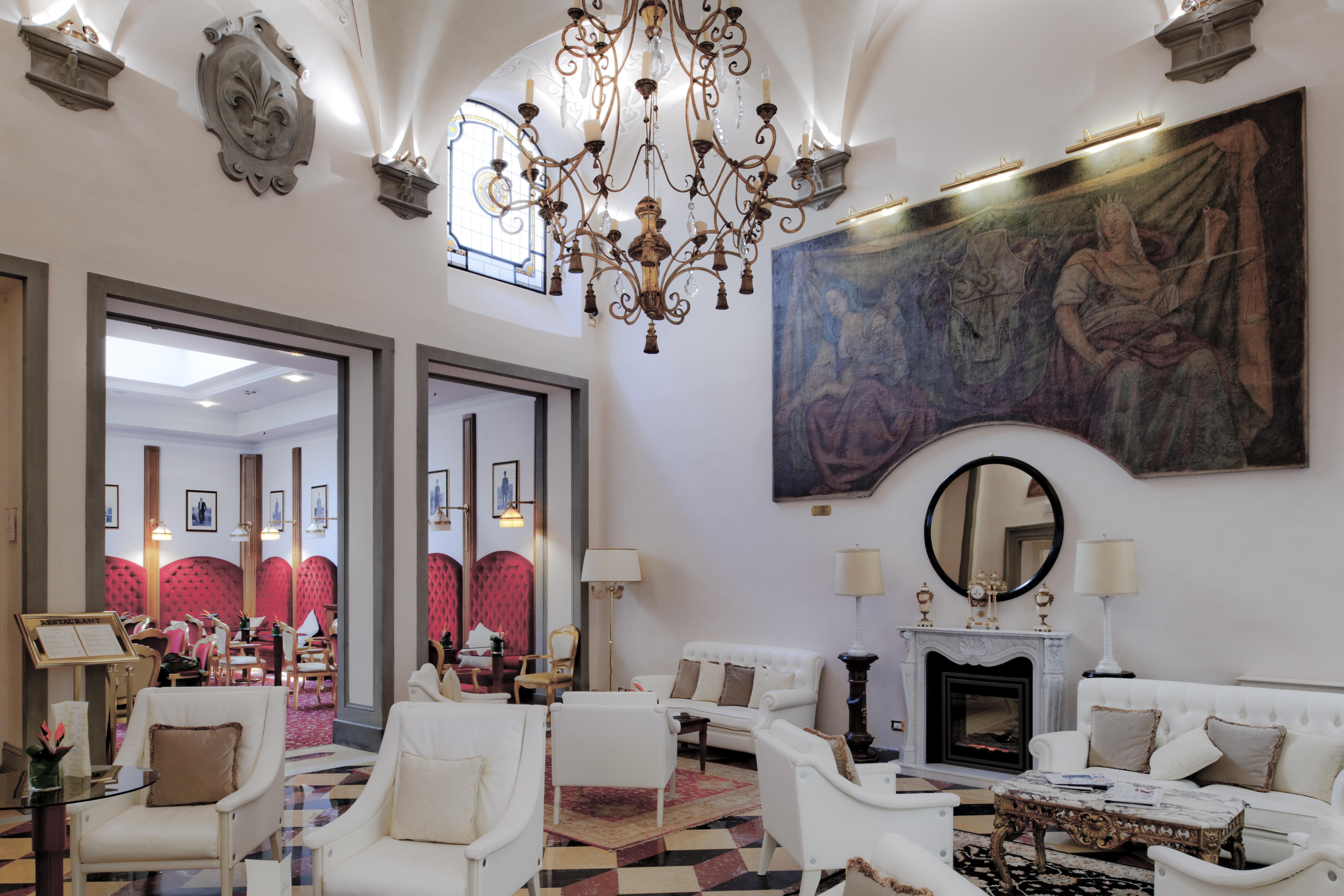 פירנצה Golden Tower Hotel & Spa מראה חיצוני תמונה The interior of the hotel