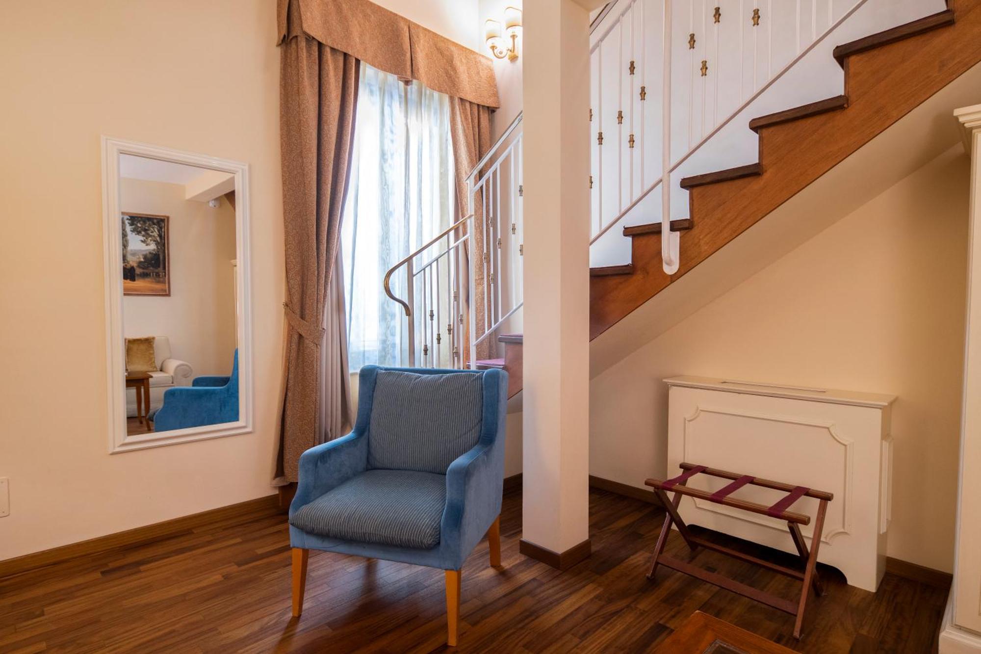 פירנצה Golden Tower Hotel & Spa מראה חיצוני תמונה Interior of the hotel