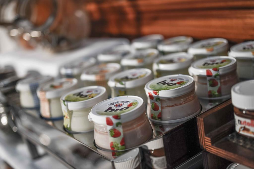 פירנצה Golden Tower Hotel & Spa מראה חיצוני תמונה A selection of Italian ice cream